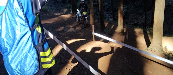 1セク(ゲートワキ)